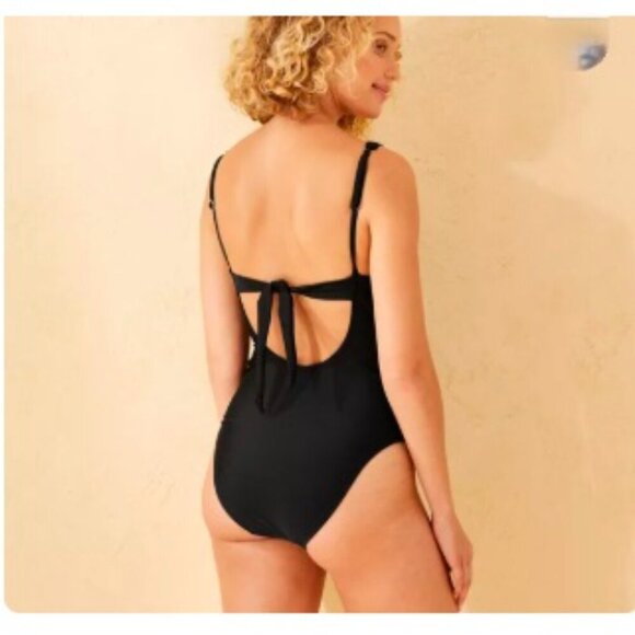 High Leg Balconette Underwire One Piece Swimsuit - Shade & Shore XS (0-2) - Picture 4 of 9